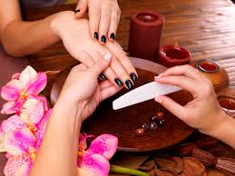 Deluxe Manicure